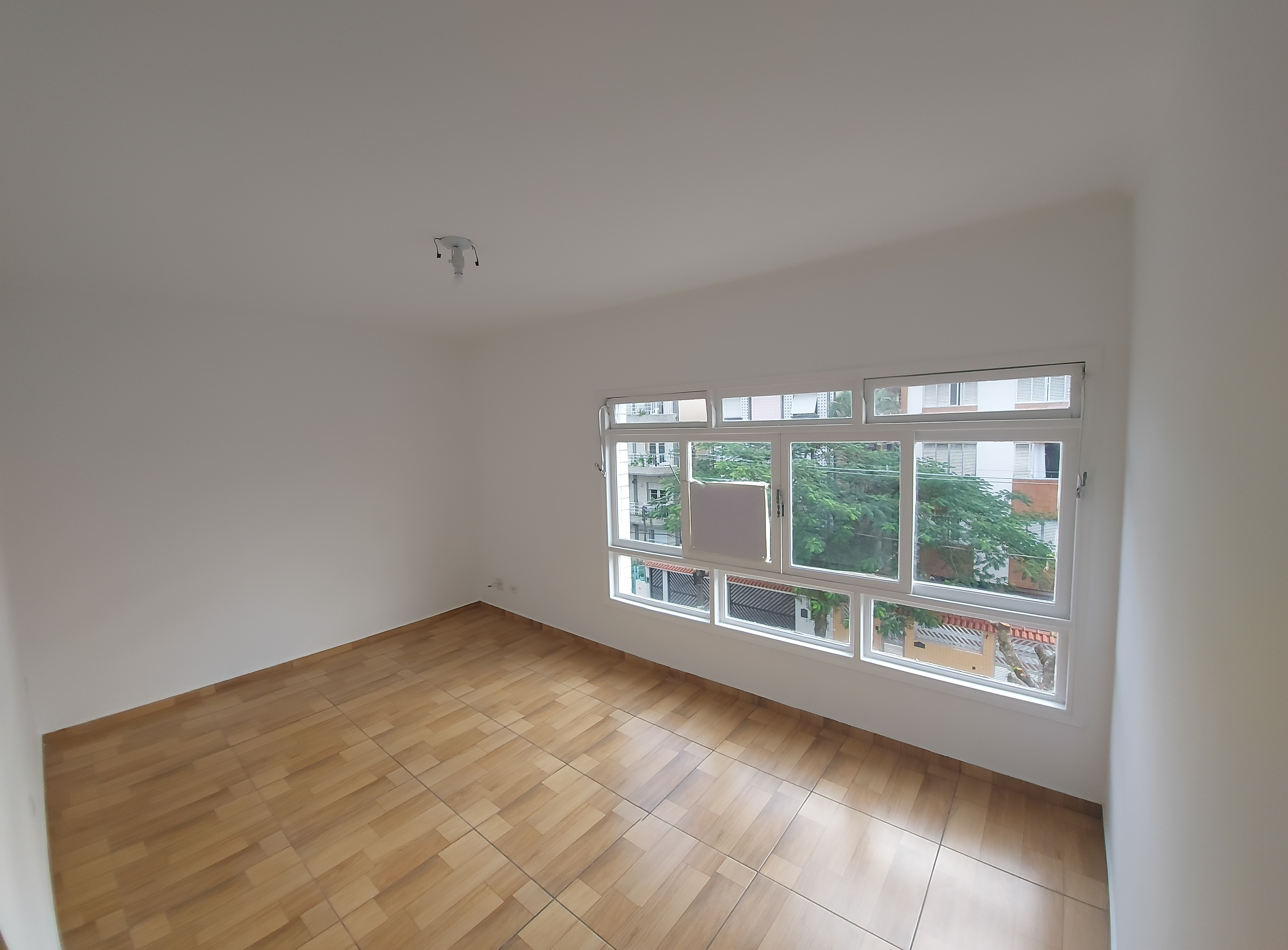 Apartamento 01 Dorm proximo praia - Imagem 2